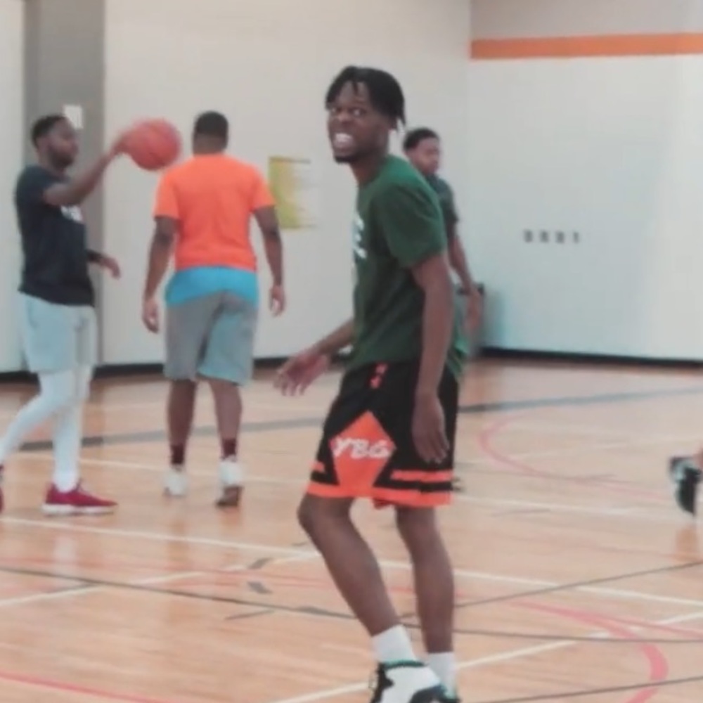 Meet your Posher, CB